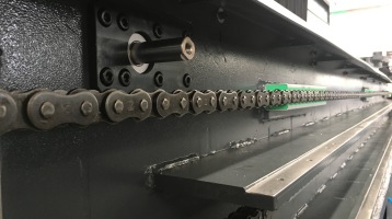 Mekkora a maximális vastagság, amelyet a lézer vághat?